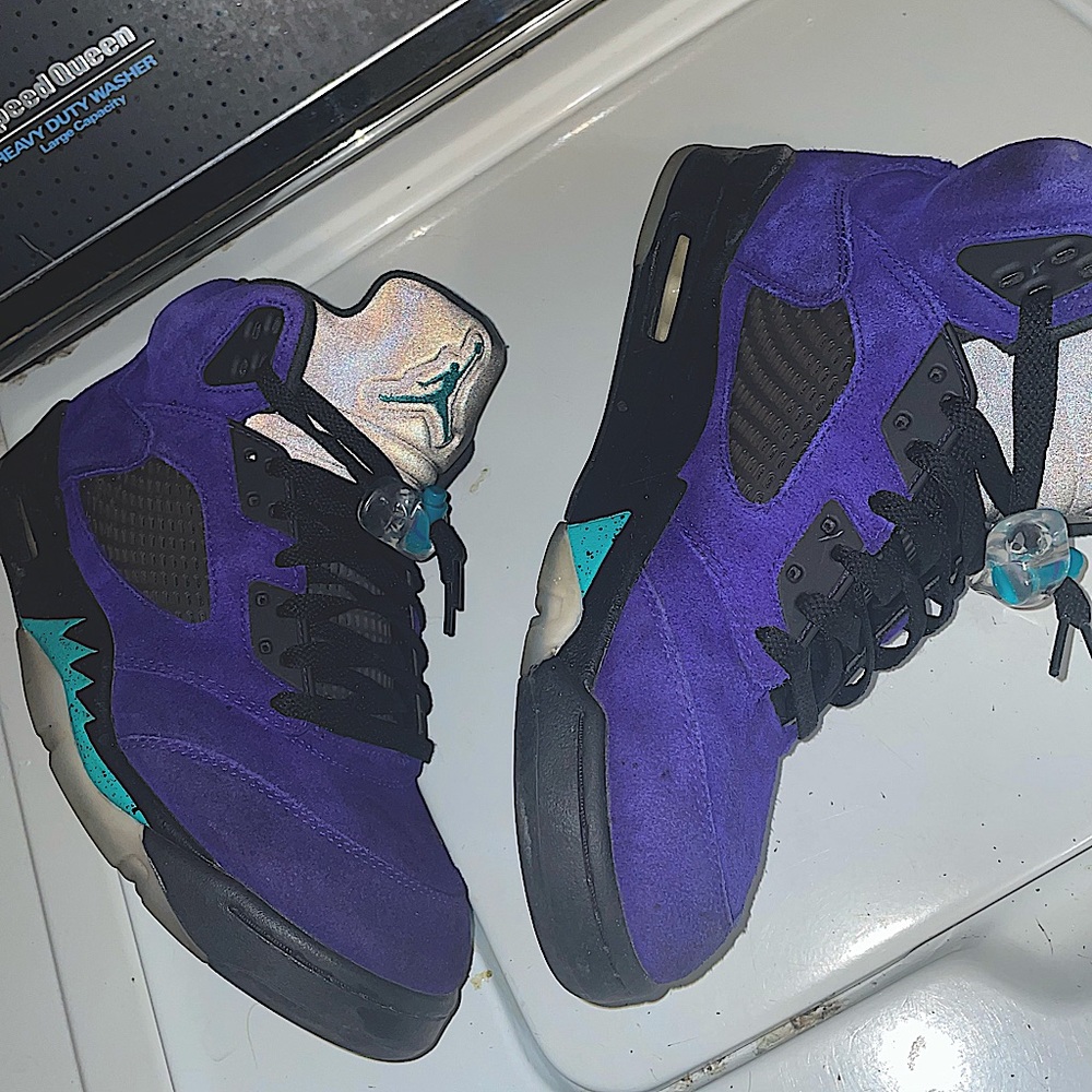 JORDAN 5's ALTERNATE GRAPES